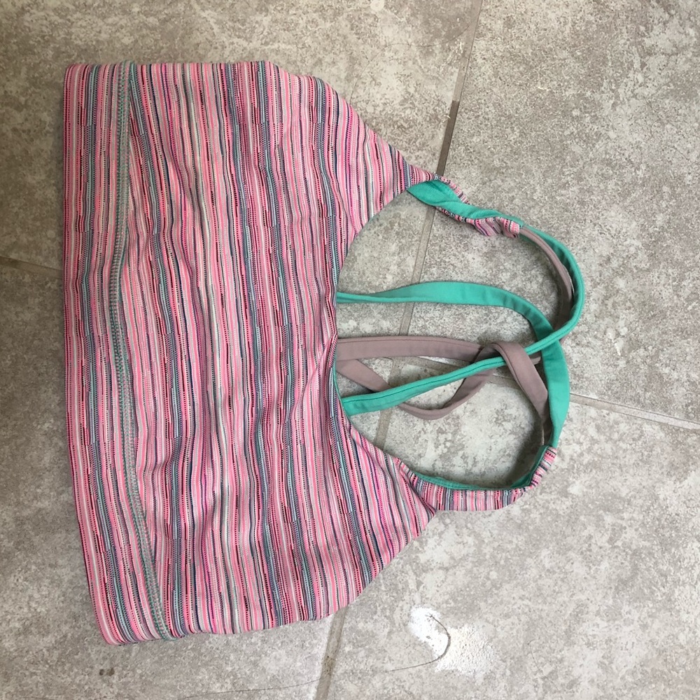 Lululemon sports bra